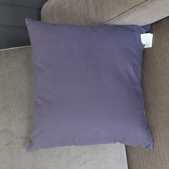 Pillow - Picture 2 of 3